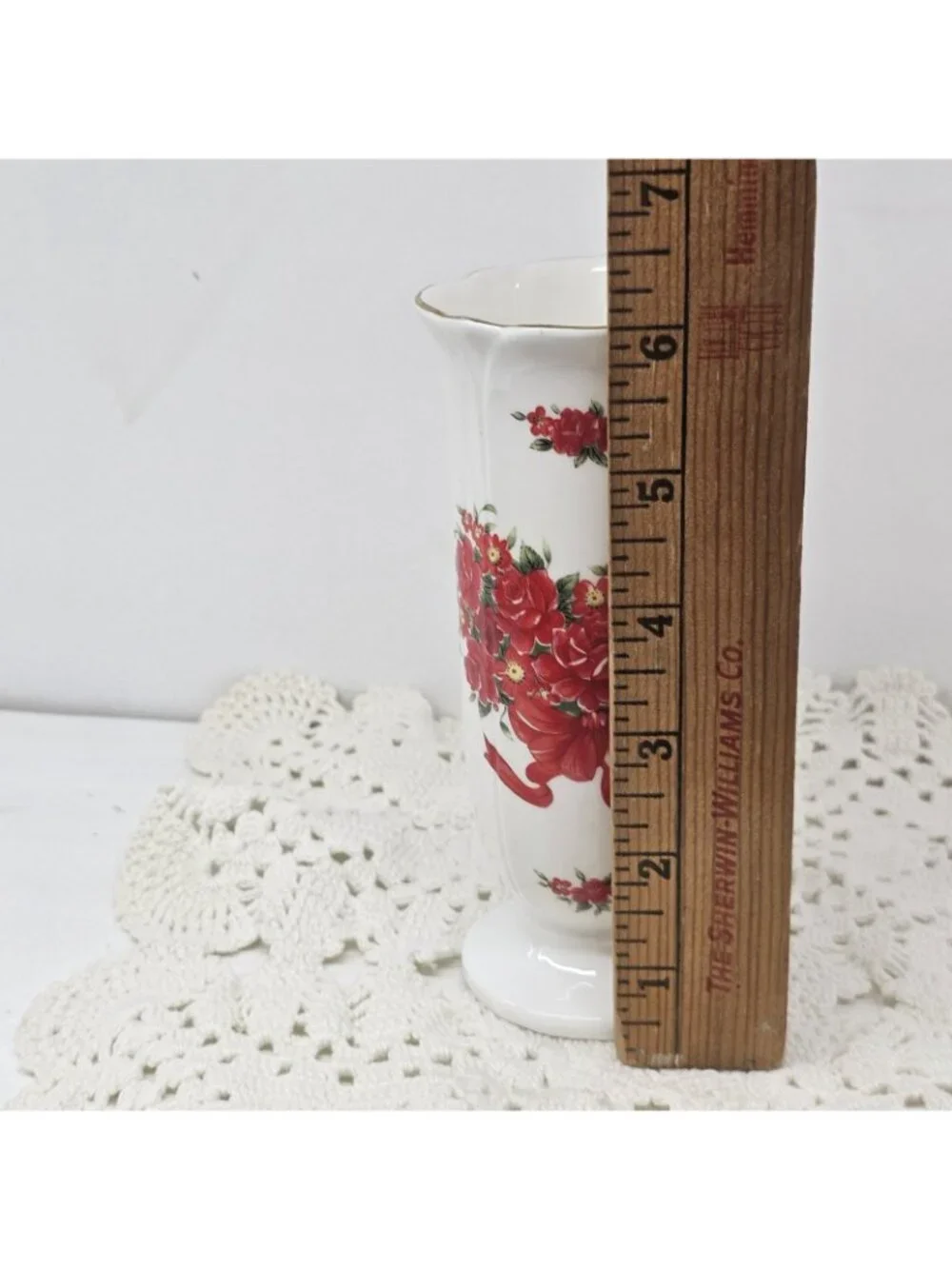 Lefton Porcelain Vase Red Flowers Vintage 1990 #07566 Floral Gold Trim